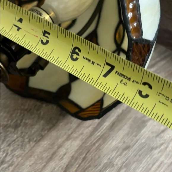 Tiffany style stained glass lamp - Picture 10 of 14